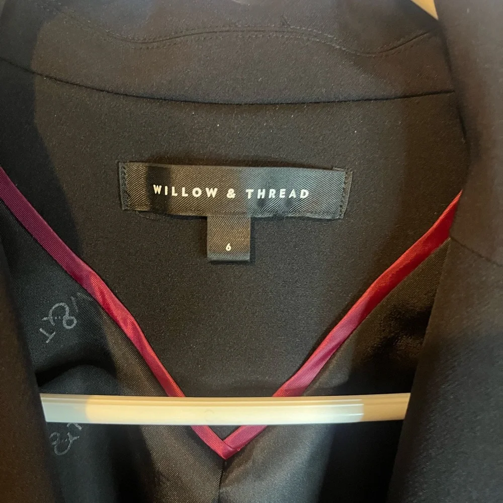 Willow & Thread class is black blazer - Picture 2 of 9